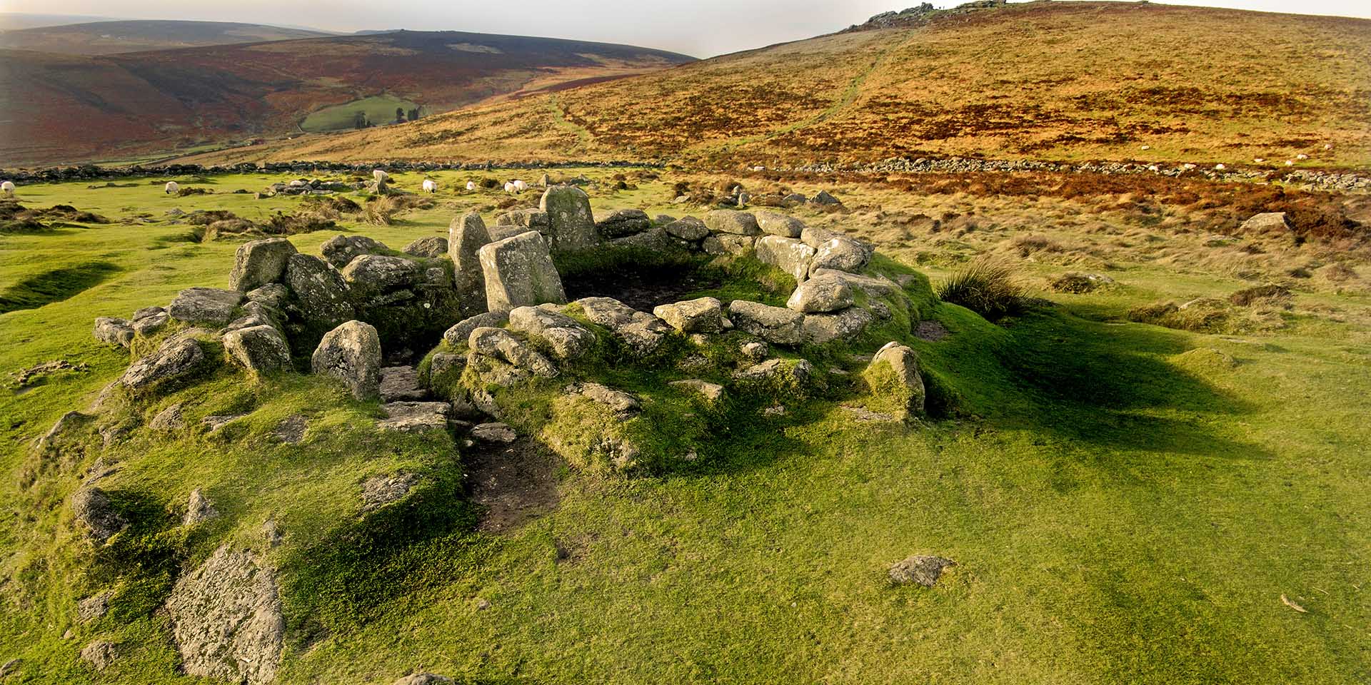 Grimspound roundhouse at Hookney Tor