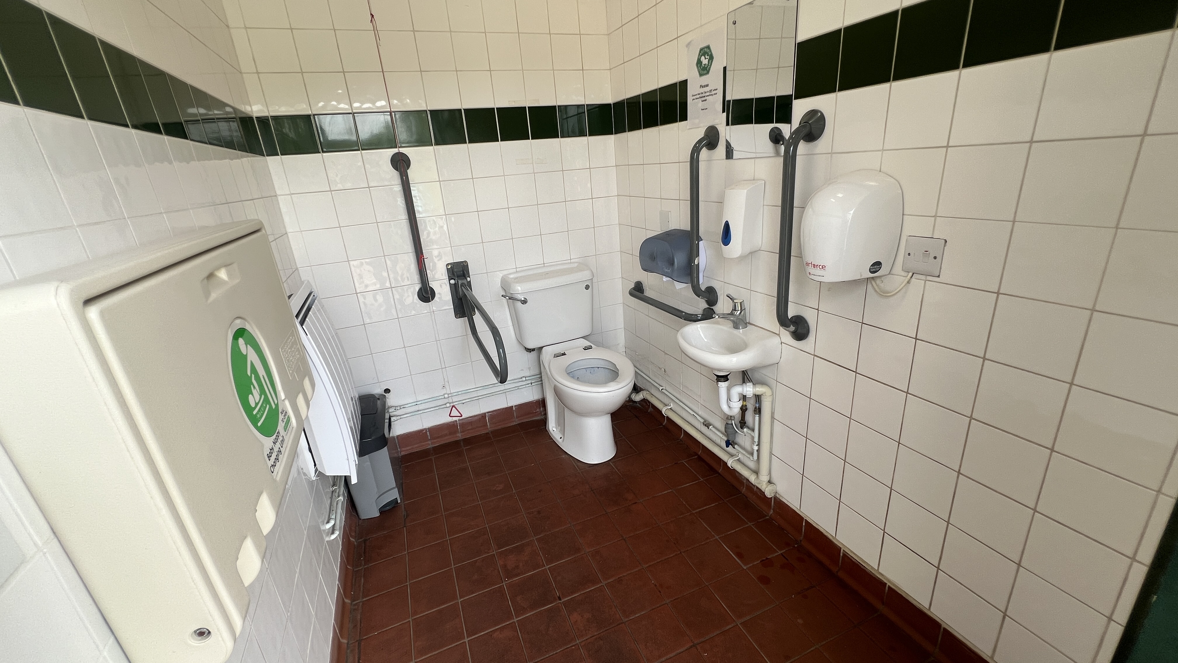 accessible toilet facilities