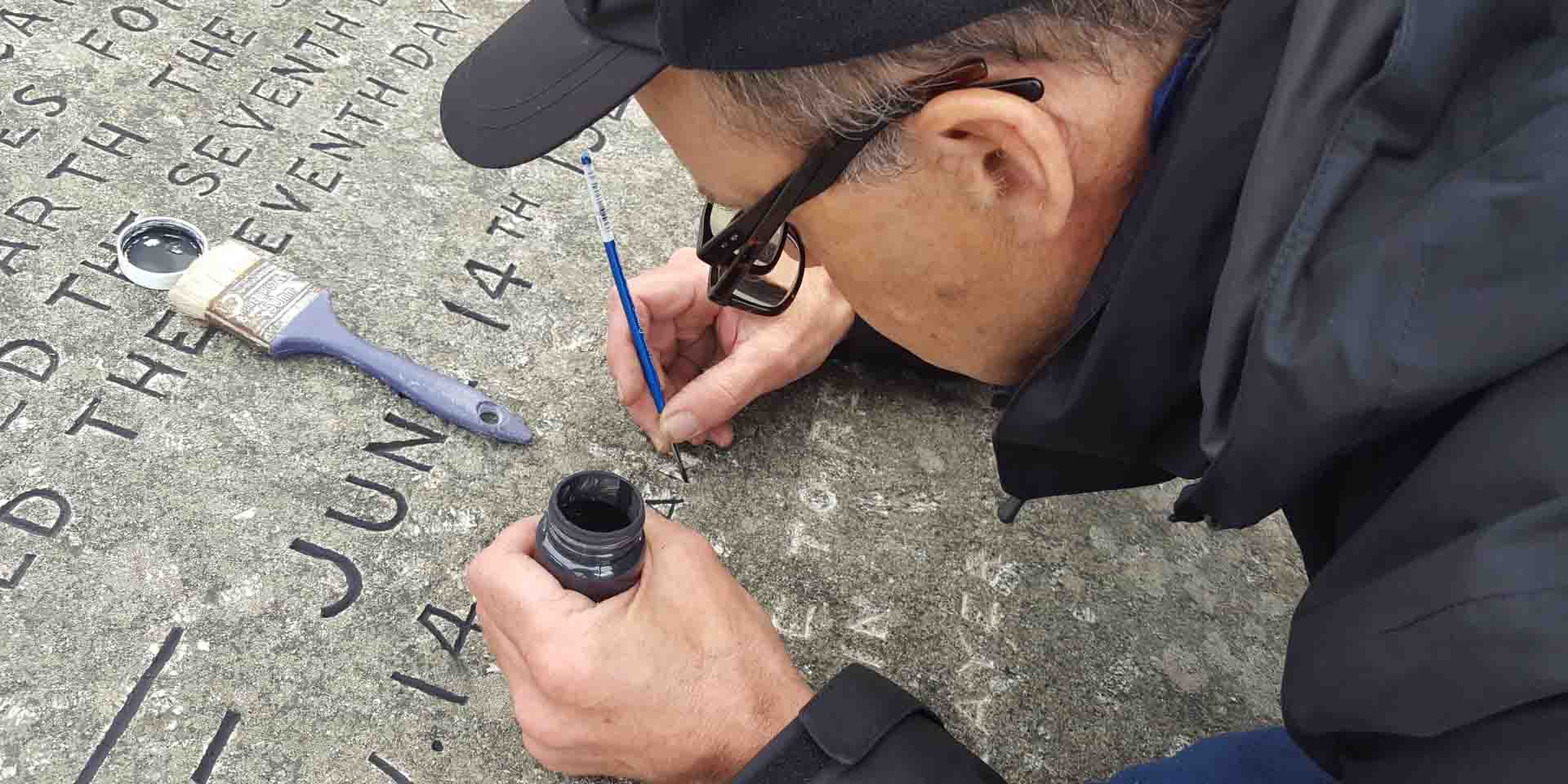 Restoring the ten Commandment Stones